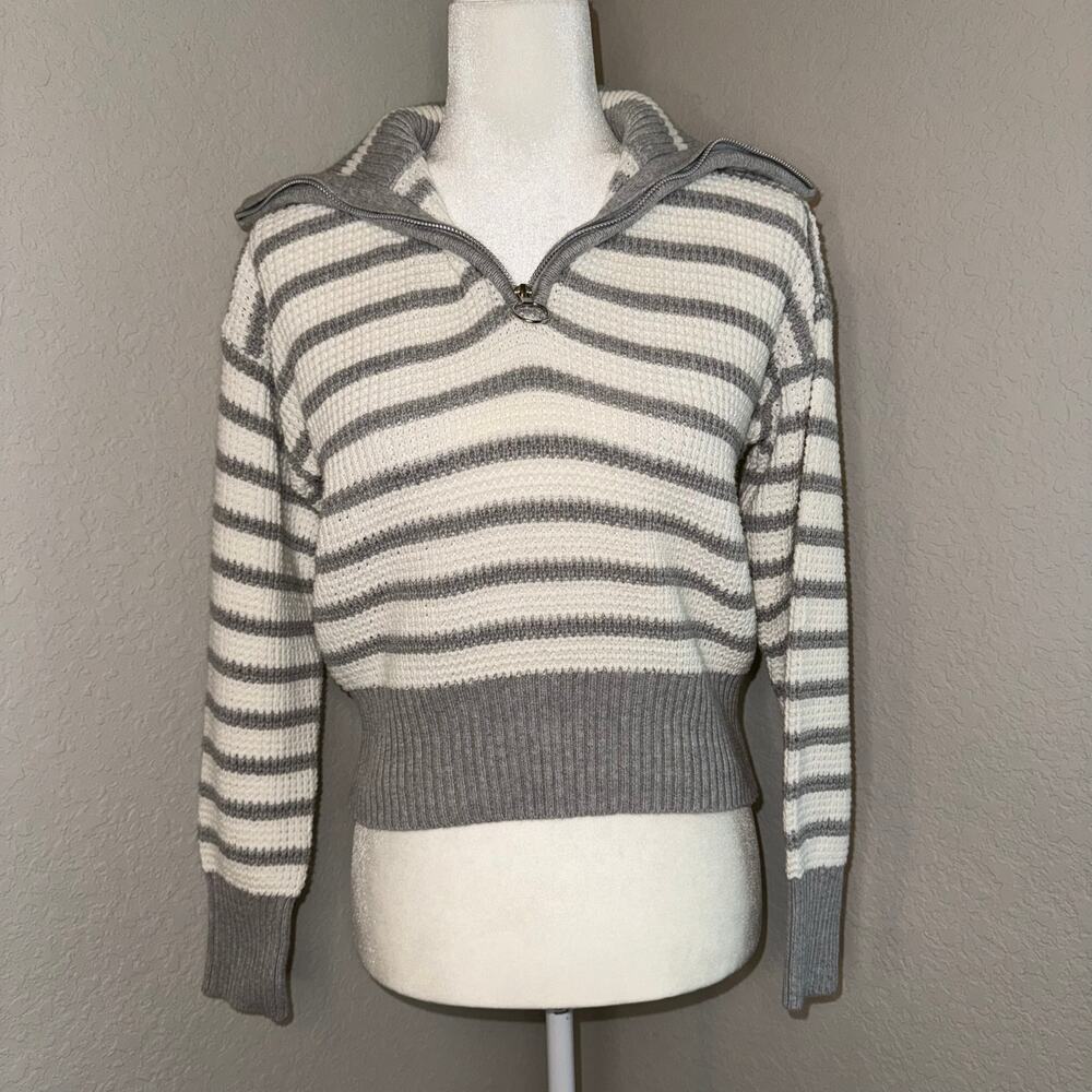 Sage + Stone Striped‎ Cowl Neck Cropped Sweater Gray White Women's Size Large